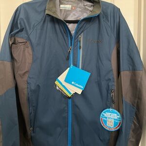 Columbia Men's Key Three Softshell Navy and Charcoal Performance Jacket